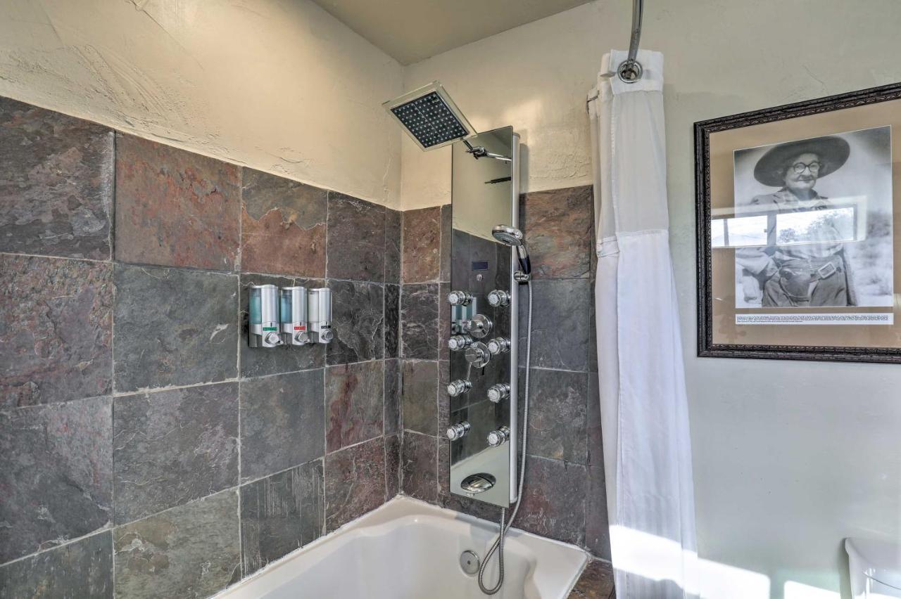 Pet-Friendly Tucson Casita Shared Hot Tub And Porch Villa Dış mekan fotoğraf